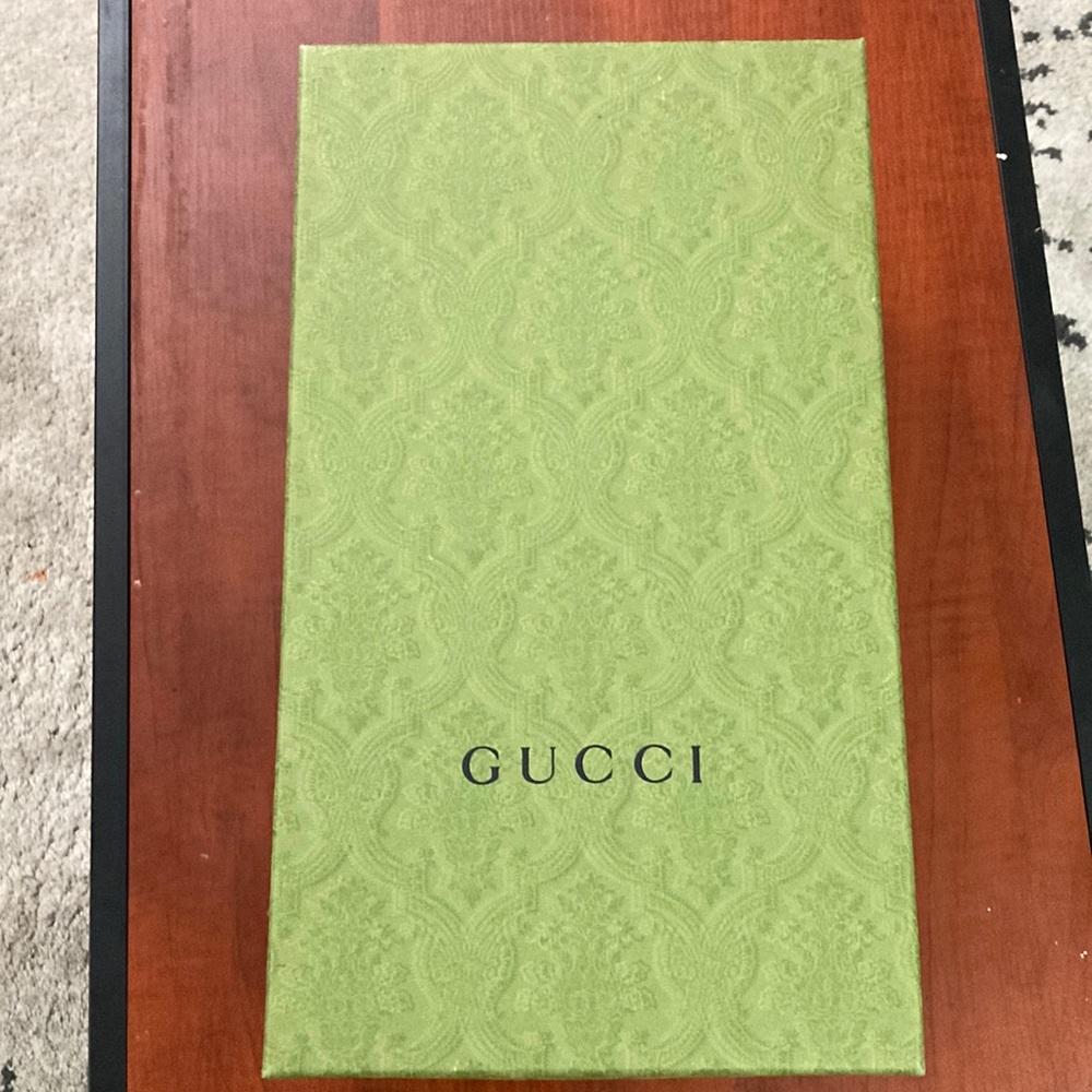 Gucci shoe box